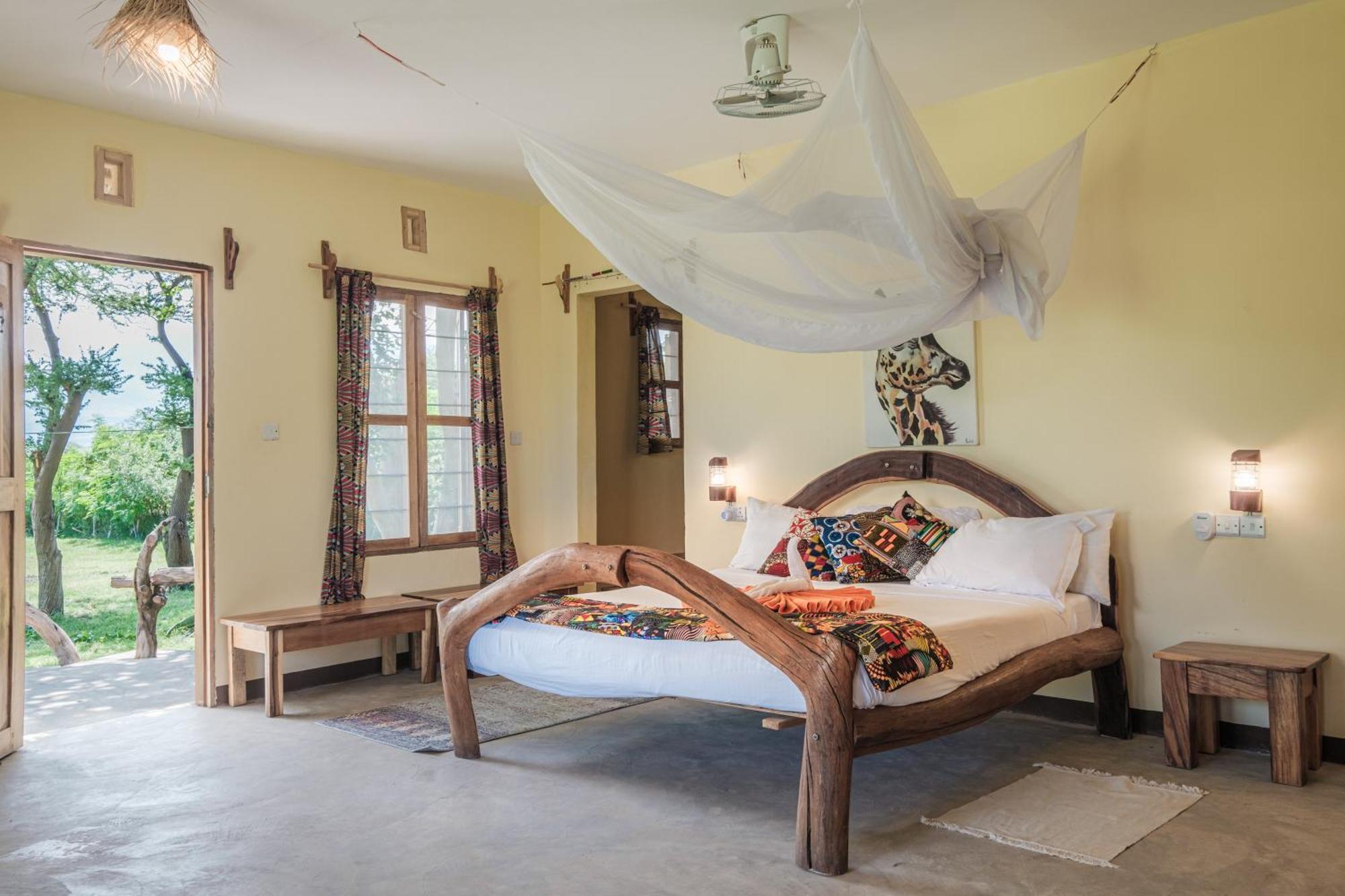 Natron Maasai Giraffe Eco And Lodge *