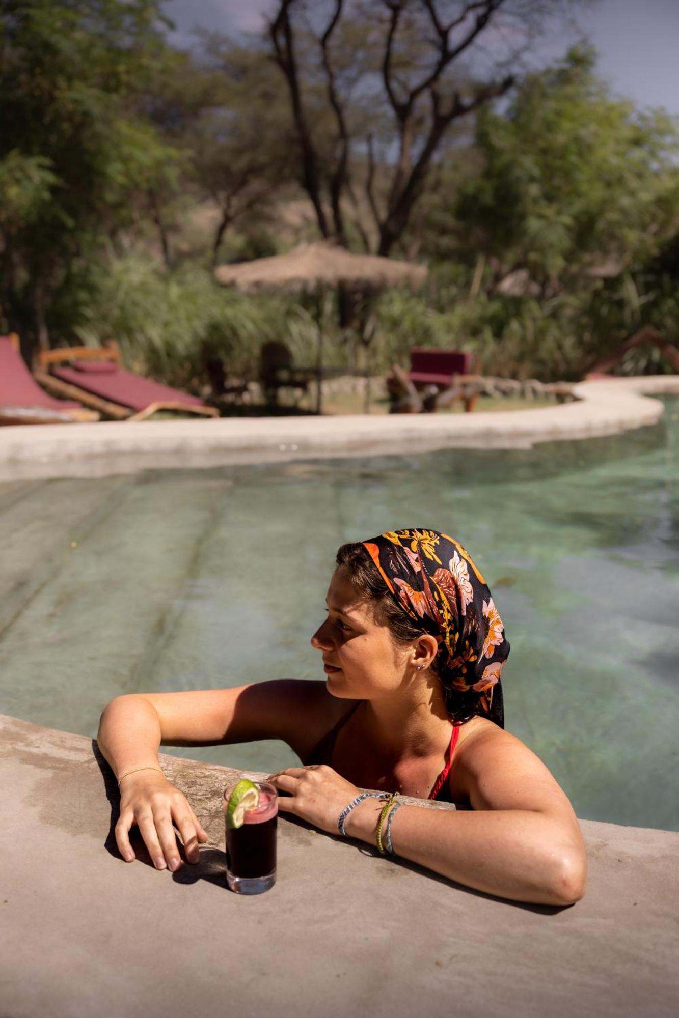 Natron Maasai Giraffe Eco And Lodge Mtowabaga